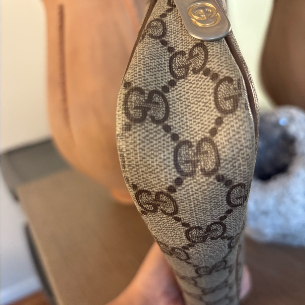 Gucci GG Pouch - Picture 5 of 12